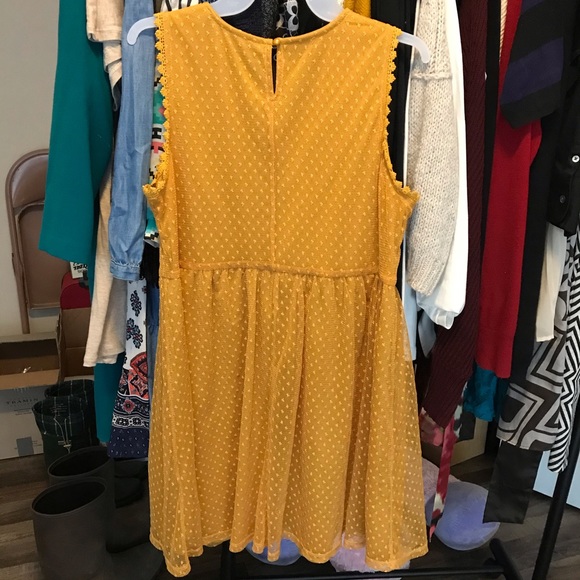 Blue Rain Lace Dress - Picture 2 of 5